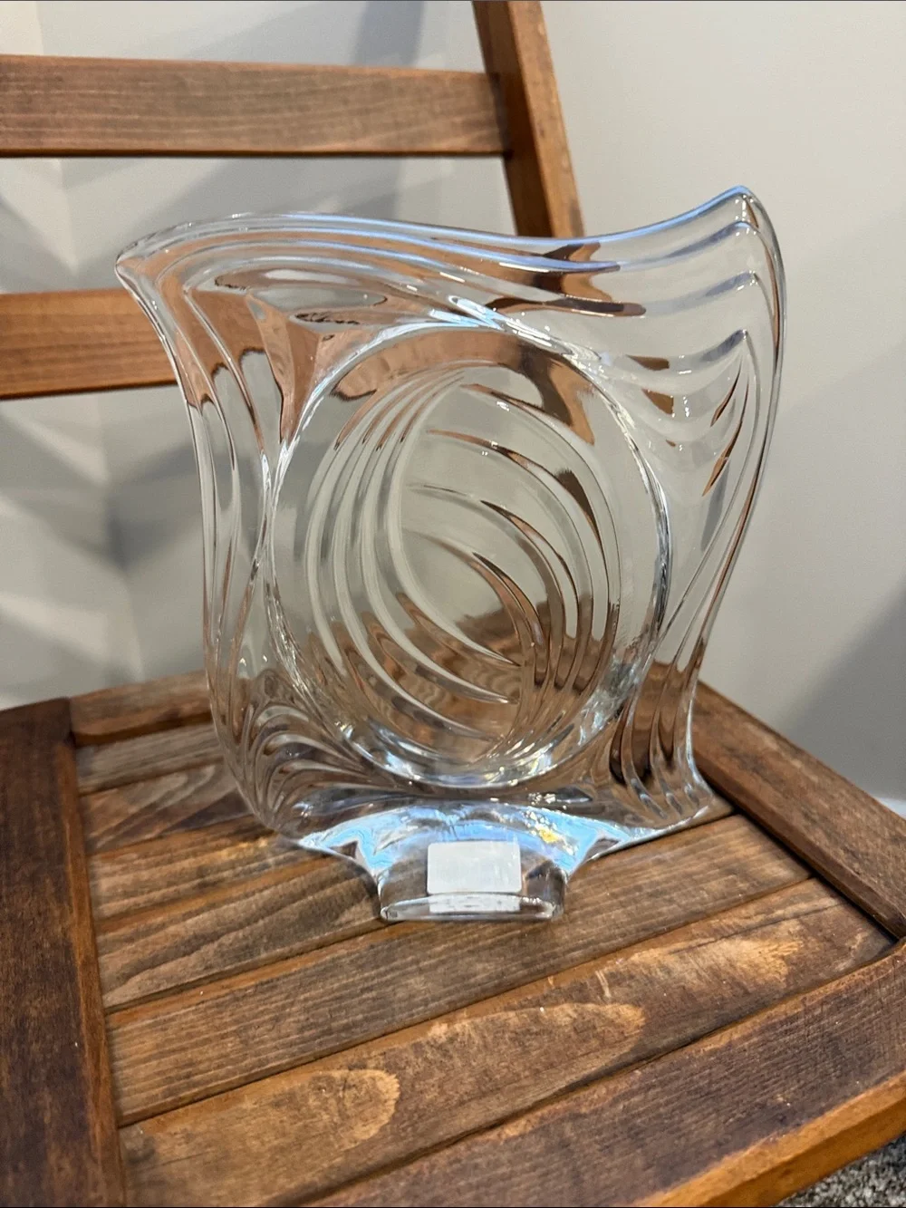 Mikasa Clear Sculpted Glass Picture Frame with Wave Edges 4.5x6.5 WX242/575
